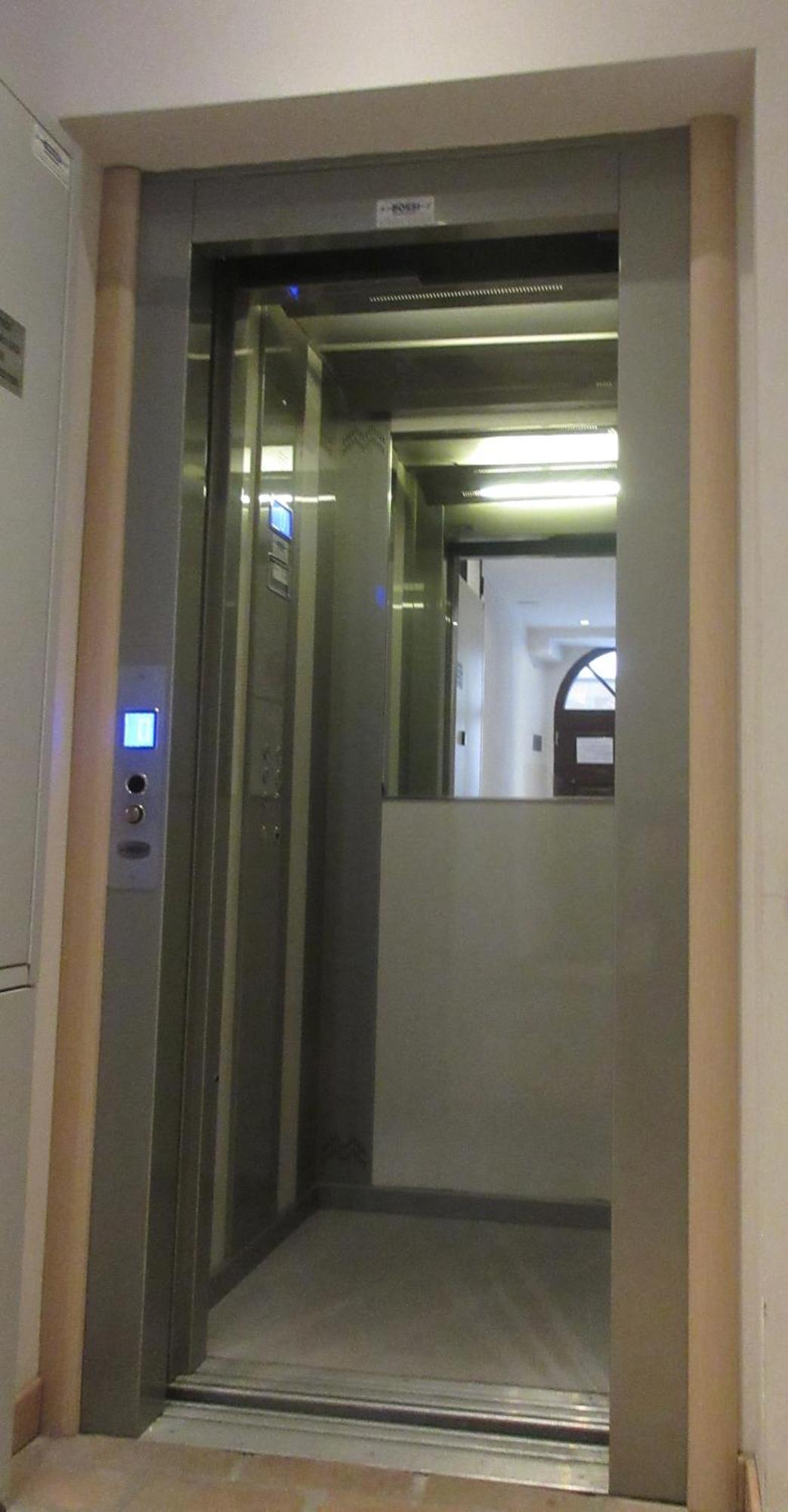 Aparthotel Torretta Eight ตรีเอสเต ภายนอก รูปภาพ